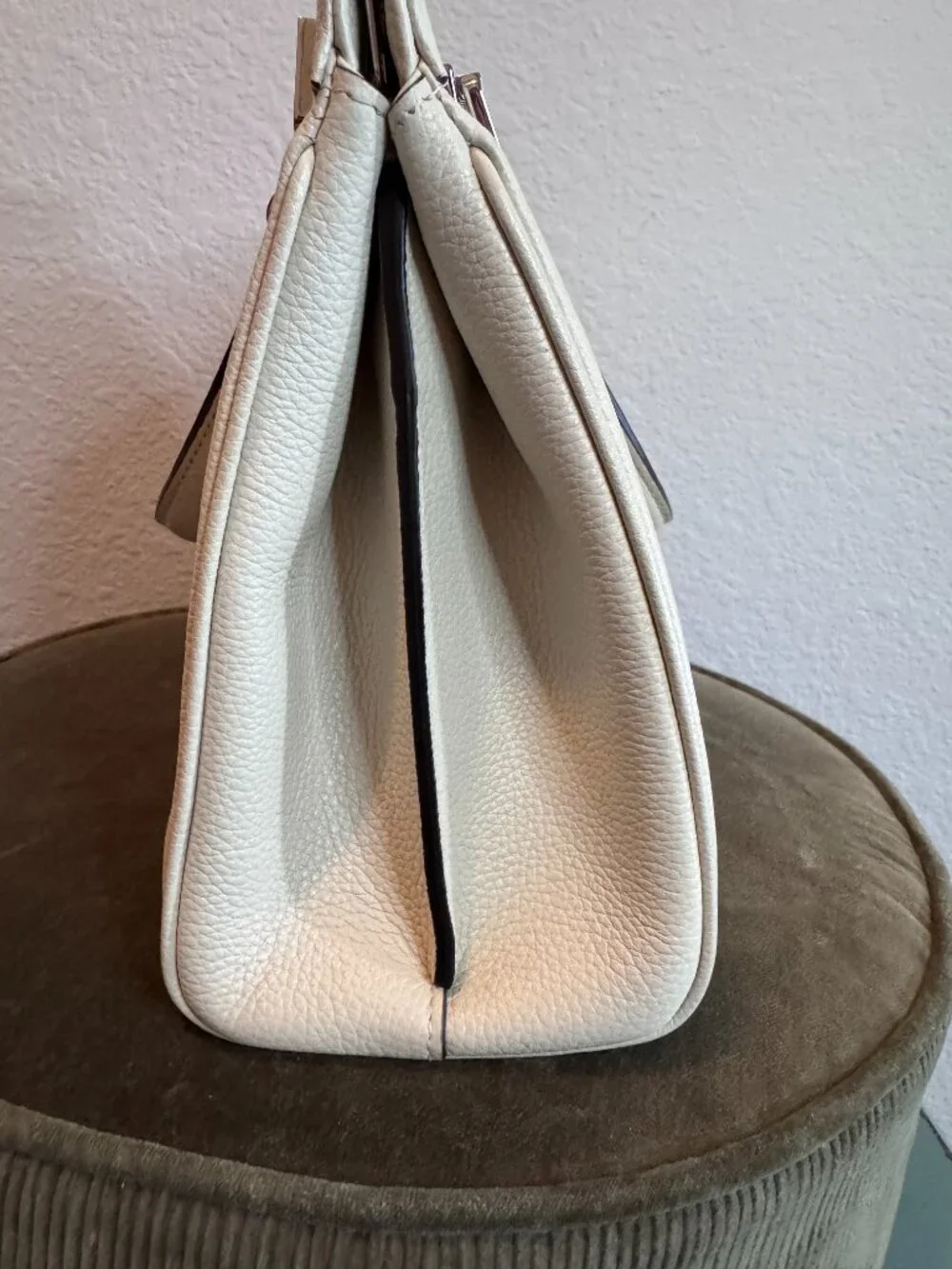 Gucci Zumi White Leather Top Handle Bag Crossbody